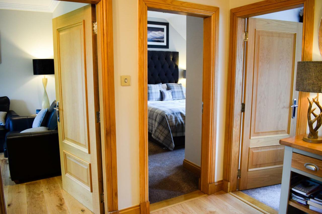 Ferienwohnung Benoch Lomond Castle Alexandria Exterior foto